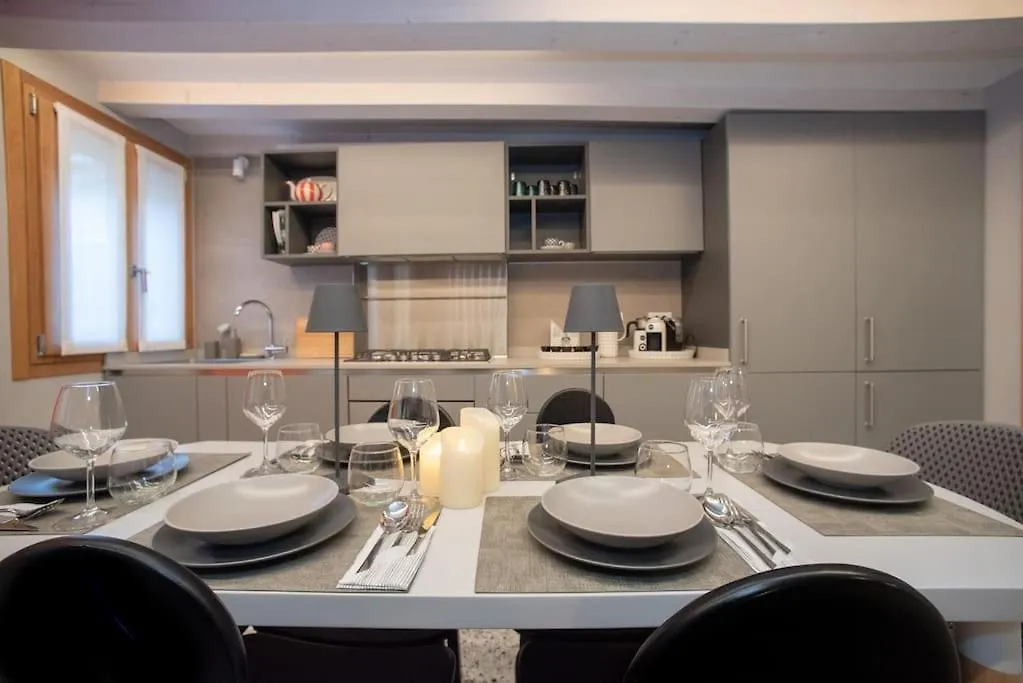 Casa Del Carro 2 Grand Terrace Apartment Venice