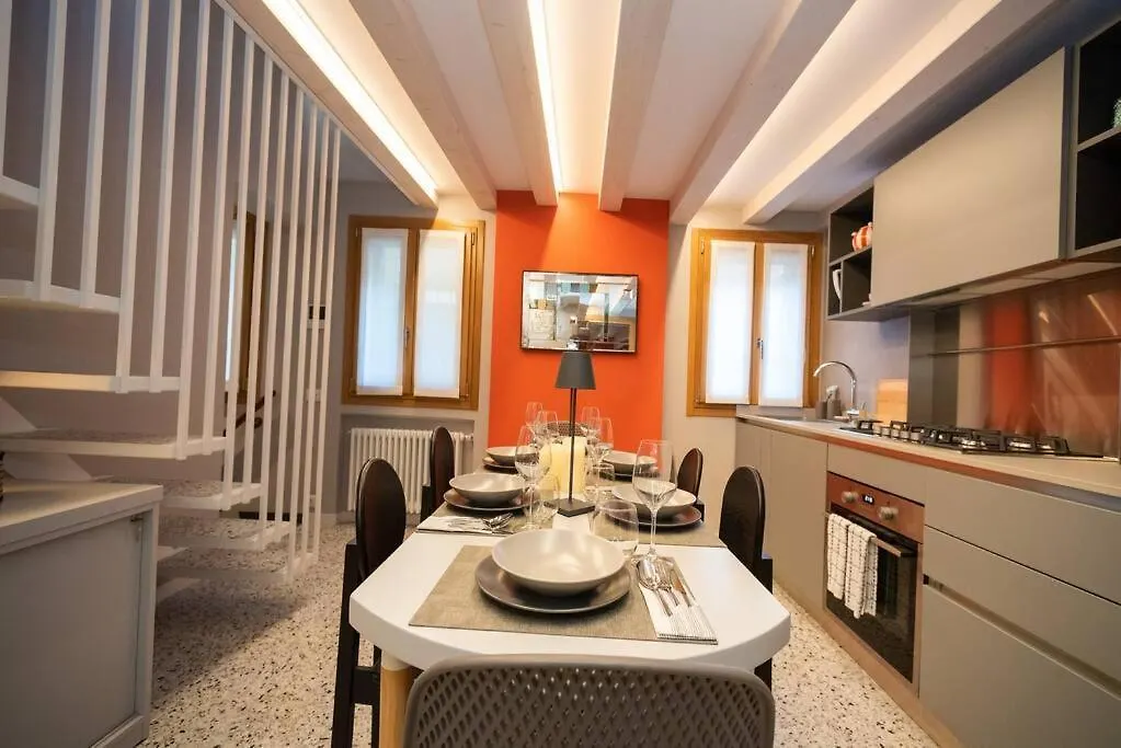 Casa Del Carro 2 Grand Terrace Apartment Venice