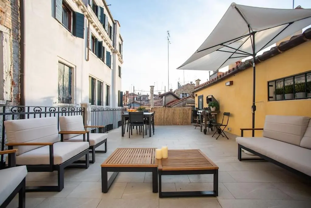 Casa Del Carro 2 Grand Terrace Apartment Venice